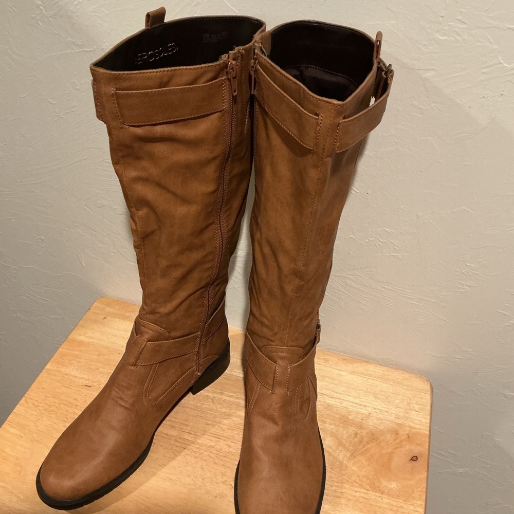 Size 10 - NWOT Camel Brown Tall Women's Boots